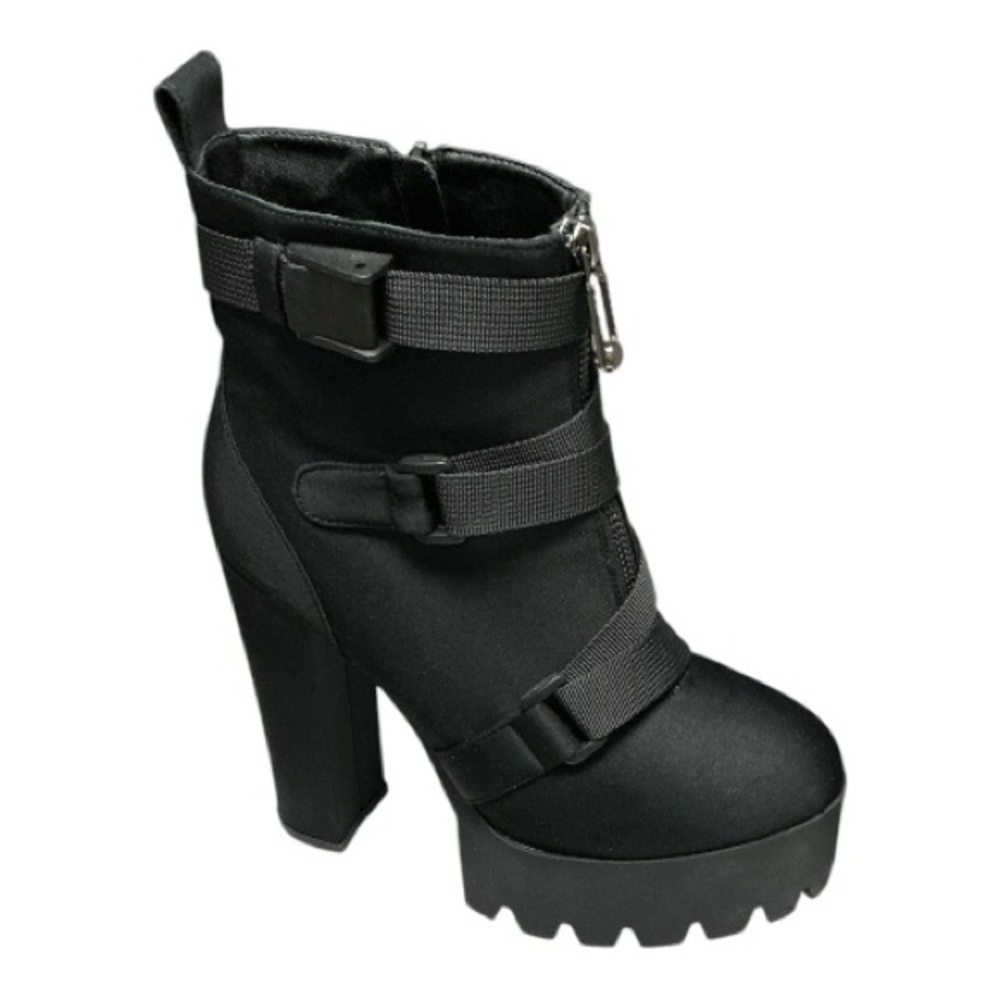 Boutique- NEW - Black High Heel Ankle Boots